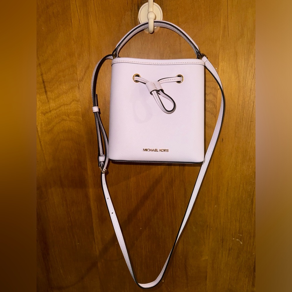 Michael Kors bucket bag